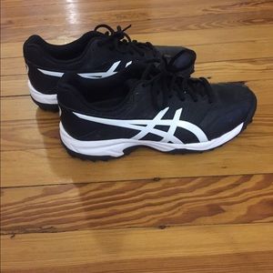 Women’s Asics turf shoes